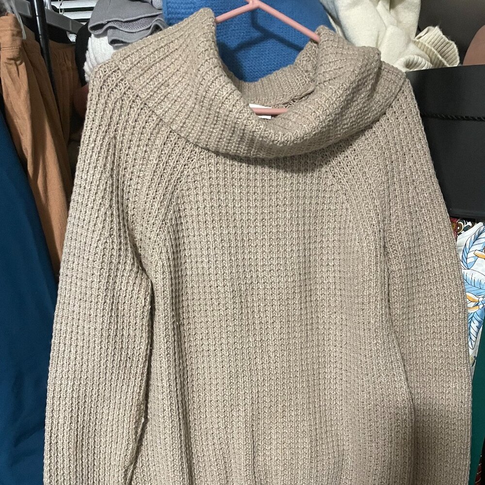 Women Calvin Klein Knitted Tan Turtleneck - size Large